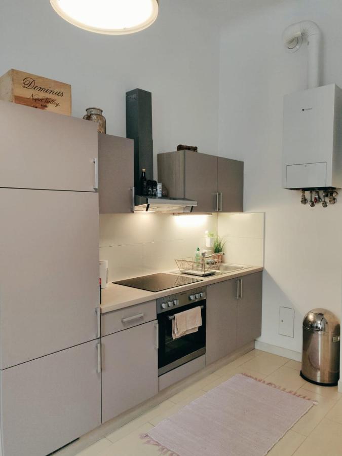 Apartamento Amadeus - Tram Station To The Opera 2 Mins Away Viena Exterior foto
